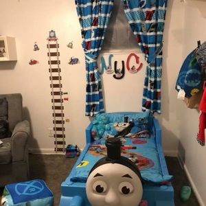 Thomas the train whole bedroom set